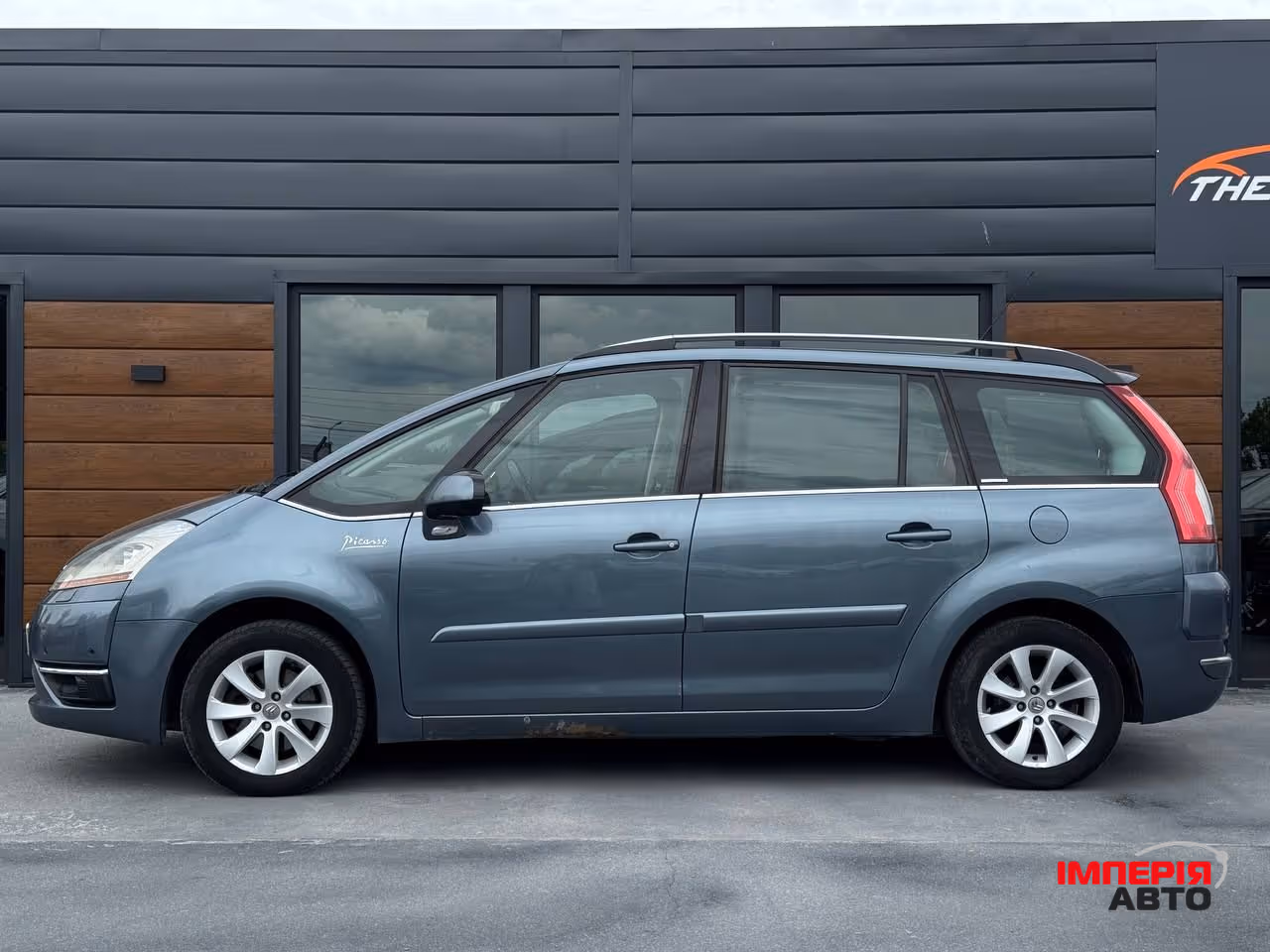 Citroen C4 Picasso - фото 12