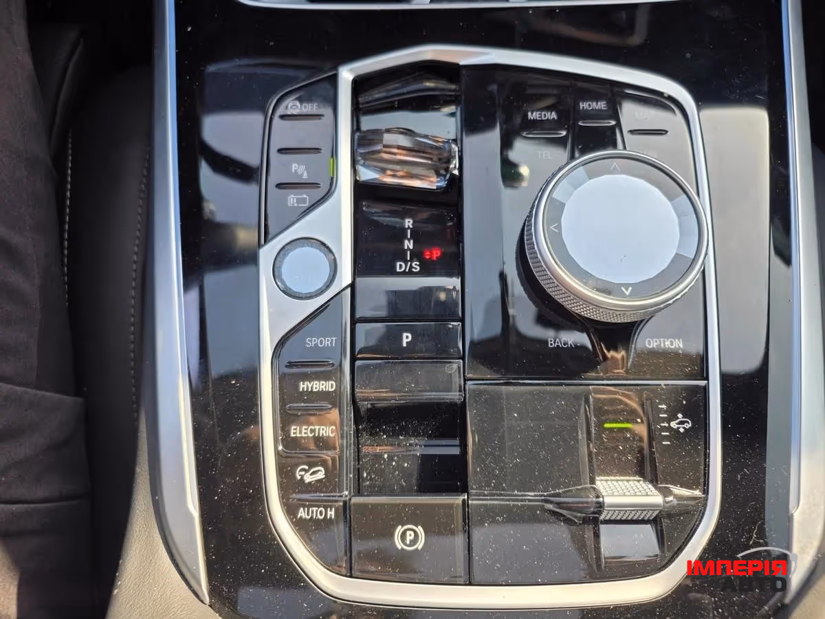 BMW X5 - фото 7