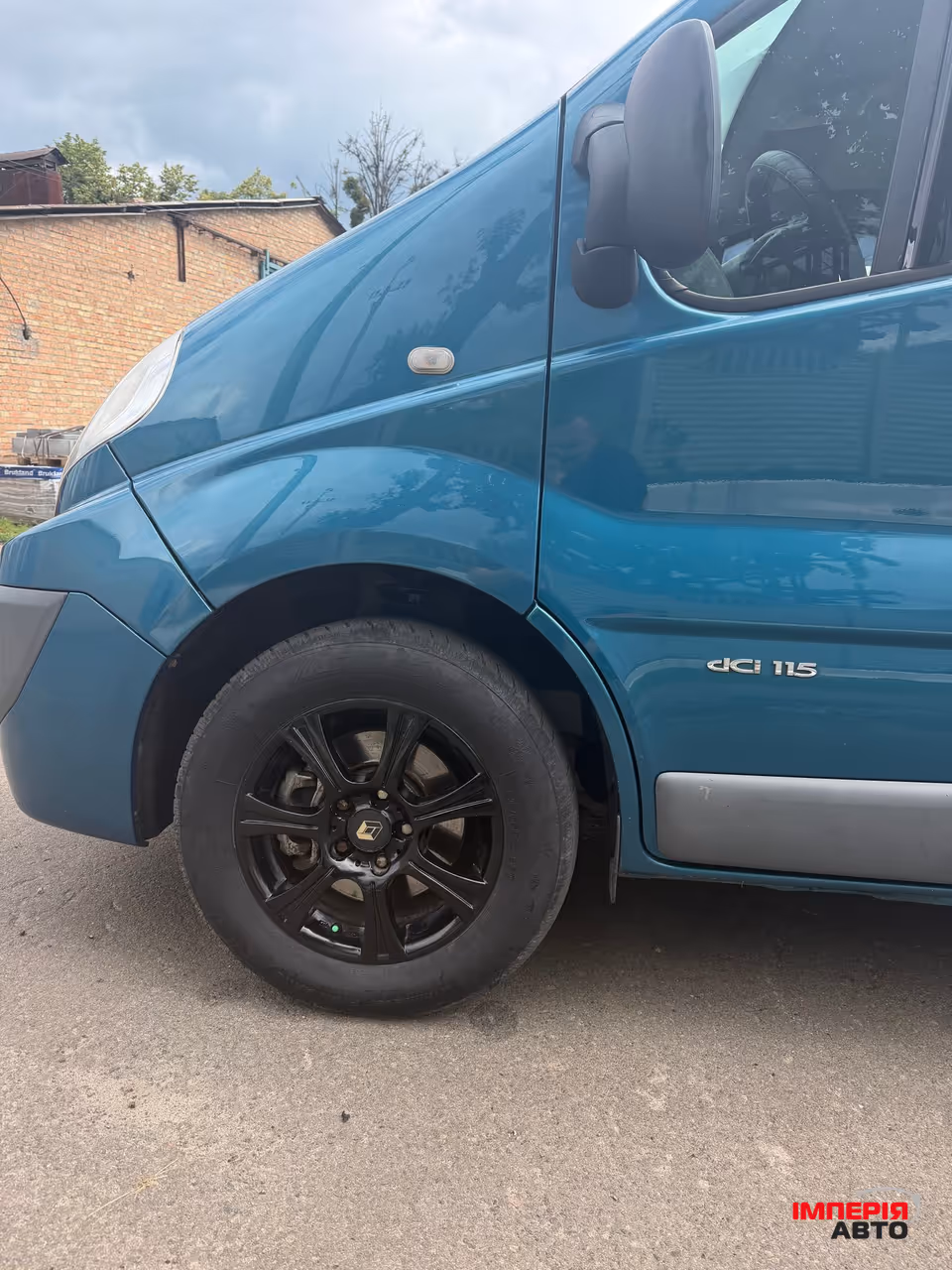 Renault Trafic - фото 10