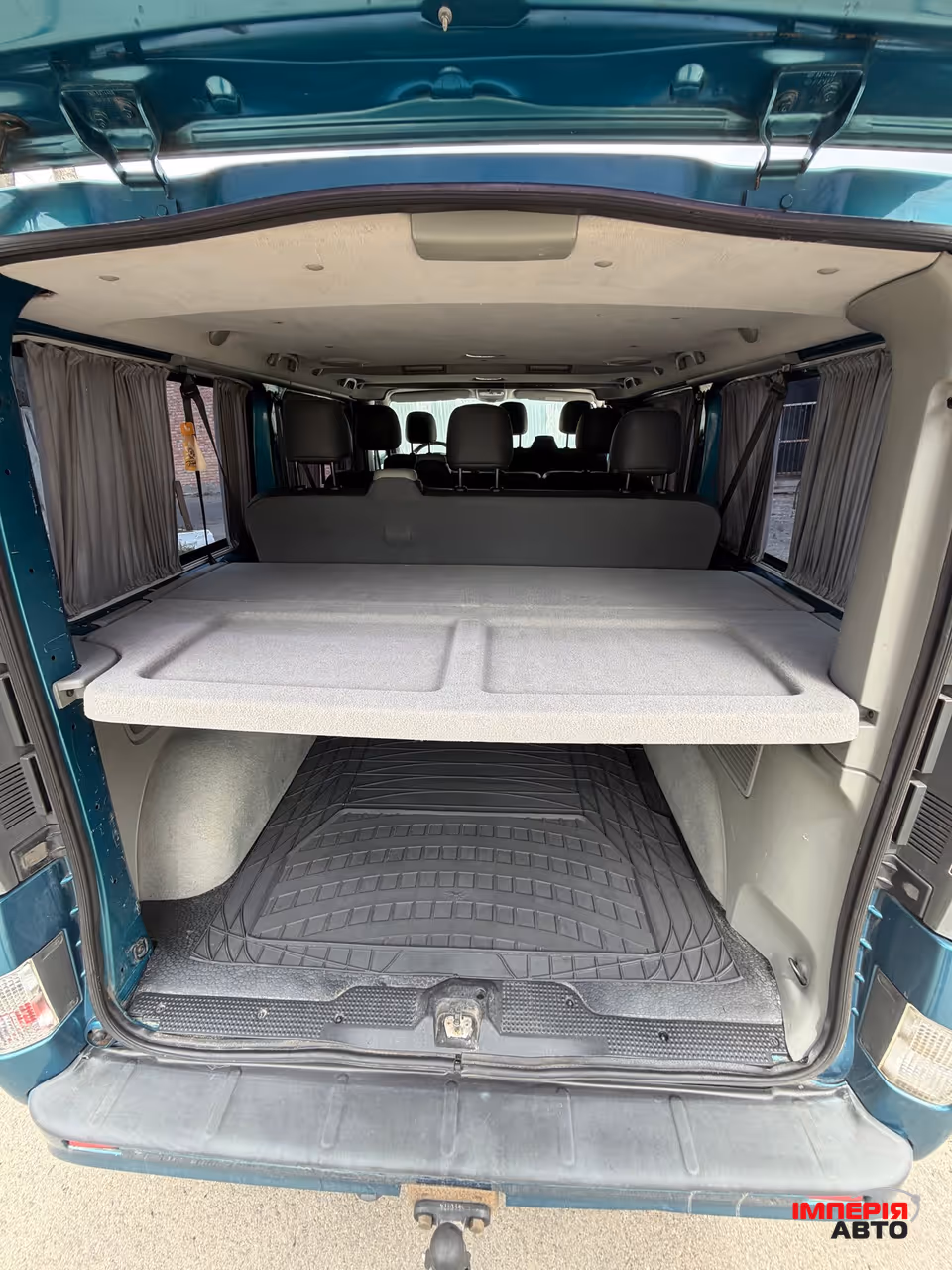 Renault Trafic - фото 21