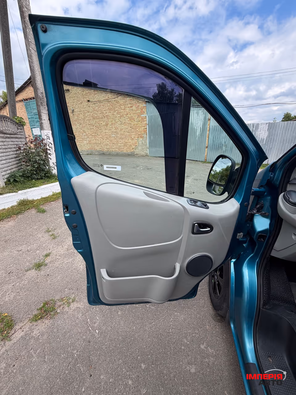 Renault Trafic - фото 23