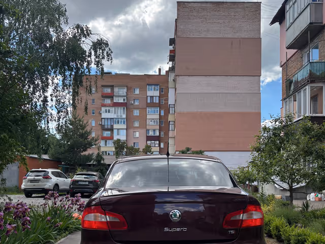 Skoda Superb - фото 5
