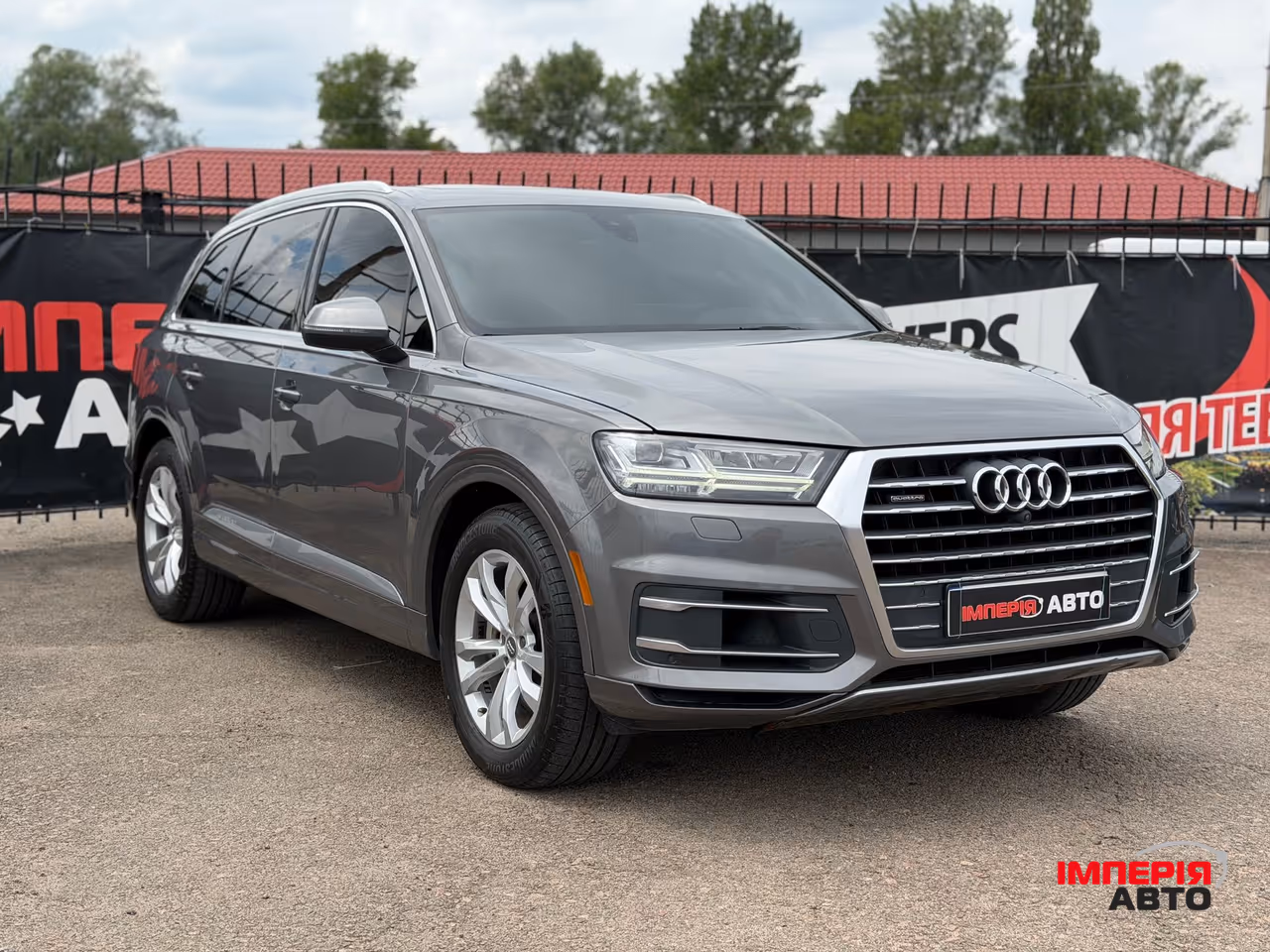 Audi Q7 - фото 2