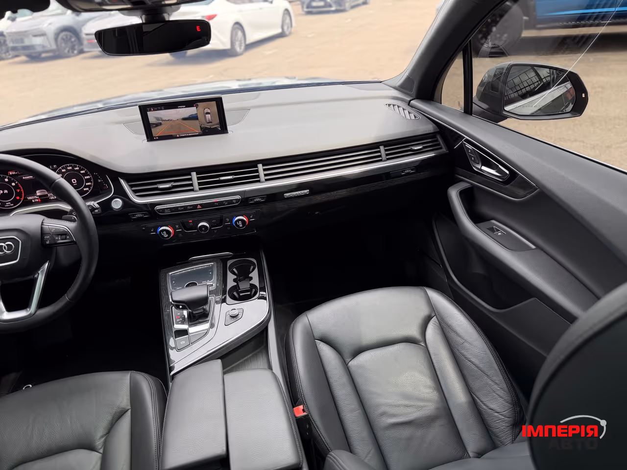 Audi Q7 - фото 16