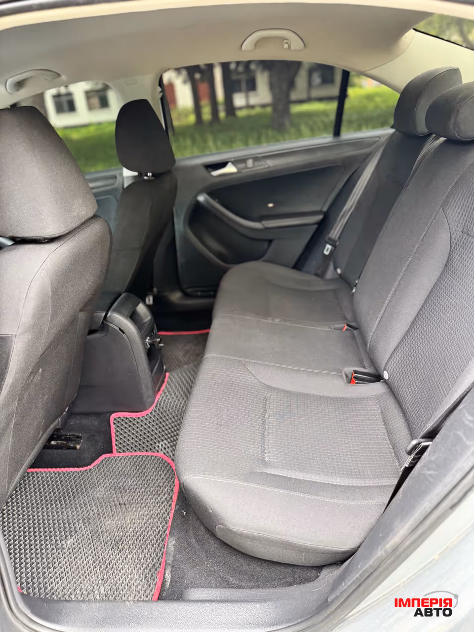 Volkswagen Jetta - фото 14