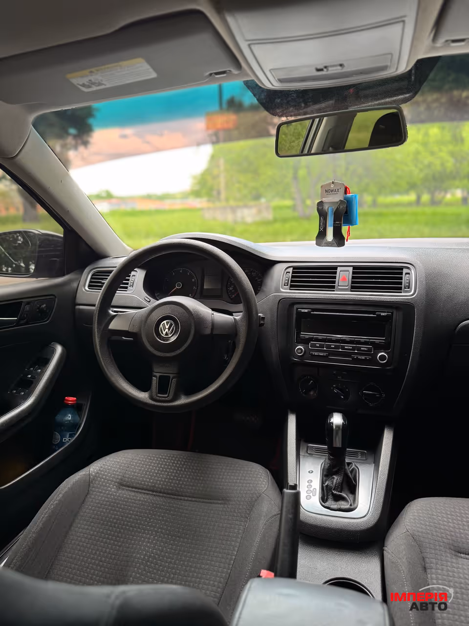 Volkswagen Jetta - фото 12