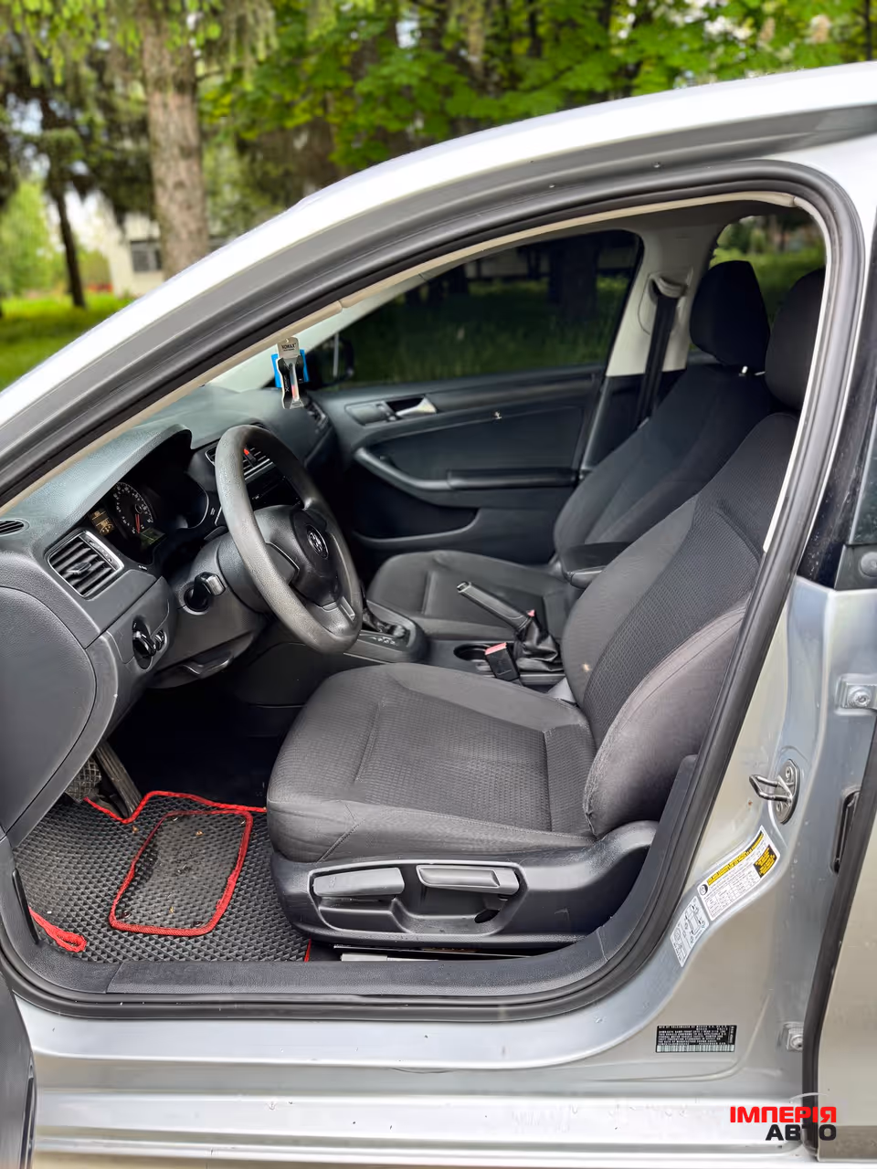 Volkswagen Jetta - фото 11