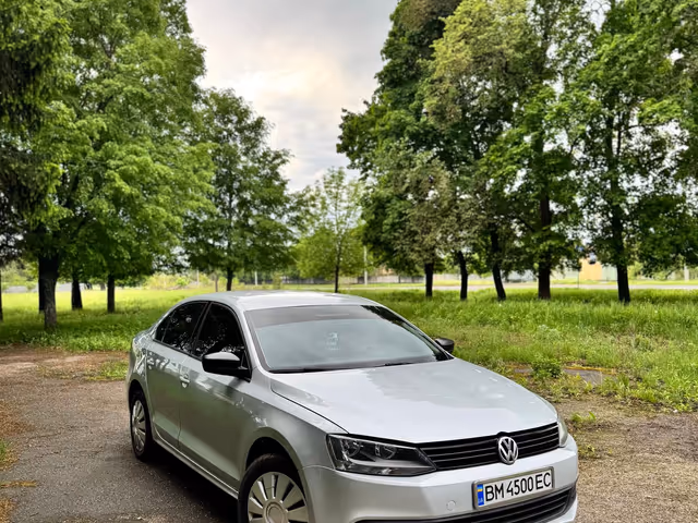 Volkswagen Jetta - фото 3