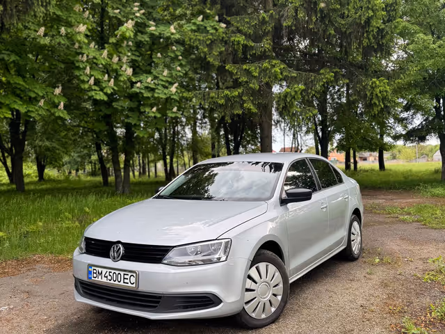 Volkswagen Jetta - фото 1