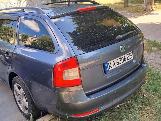Skoda Octavia - фото 2