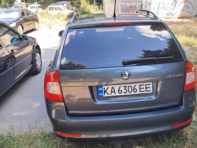 Skoda Octavia - фото 4