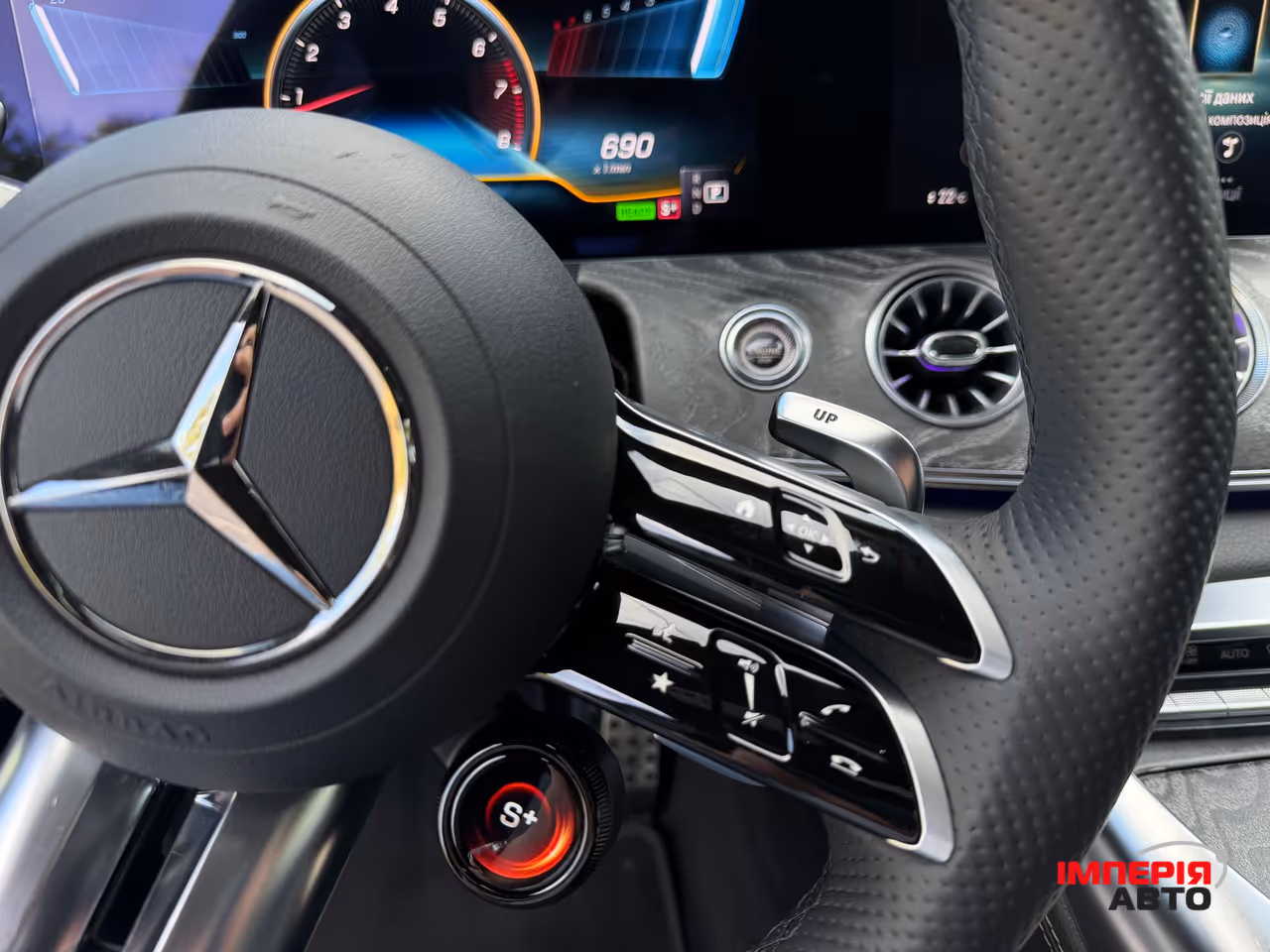 Mercedes-Benz AMG GT - фото 53