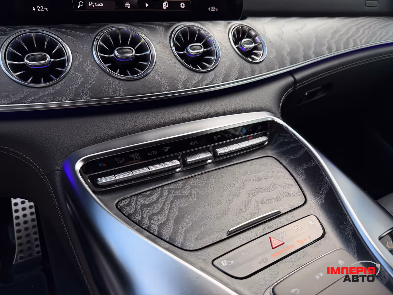 Mercedes-Benz AMG GT - фото 40