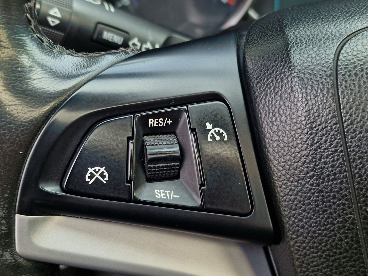 Chevrolet Cruze - фото 18