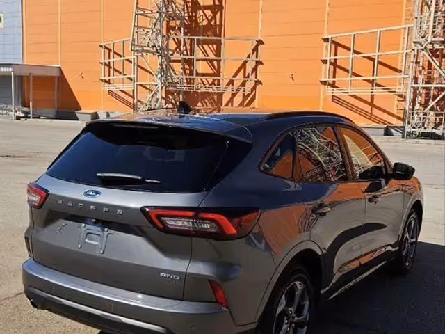 Ford Escape - фото 3