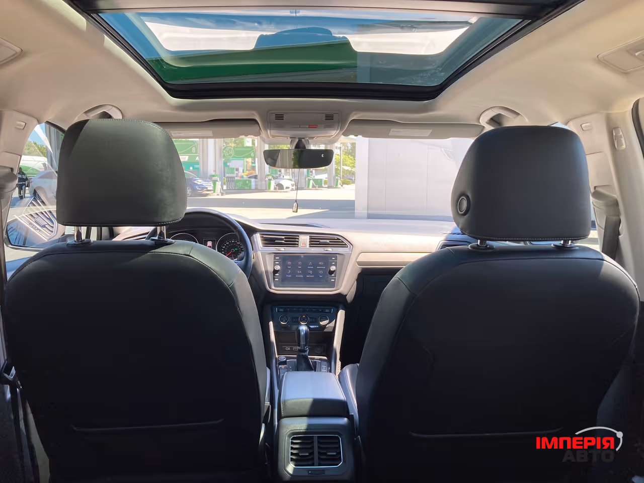 Volkswagen Tiguan - фото 11