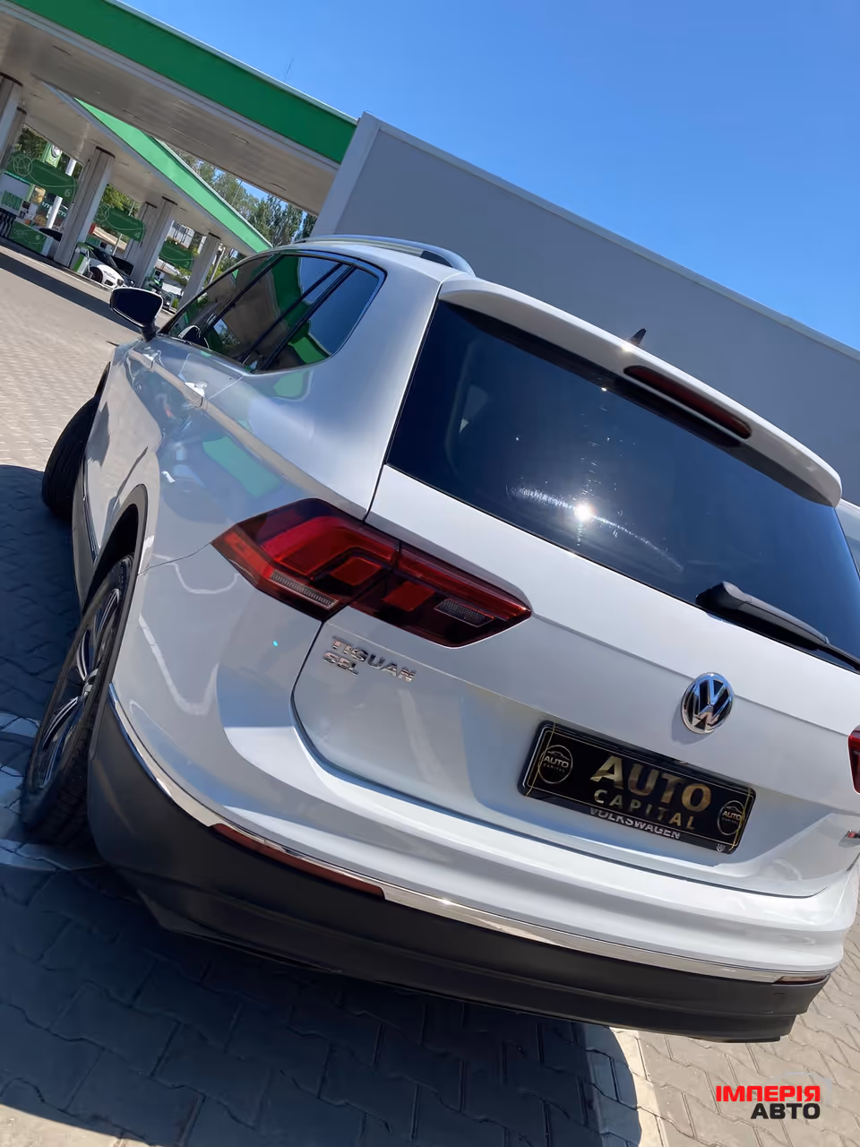 Volkswagen Tiguan - фото 6
