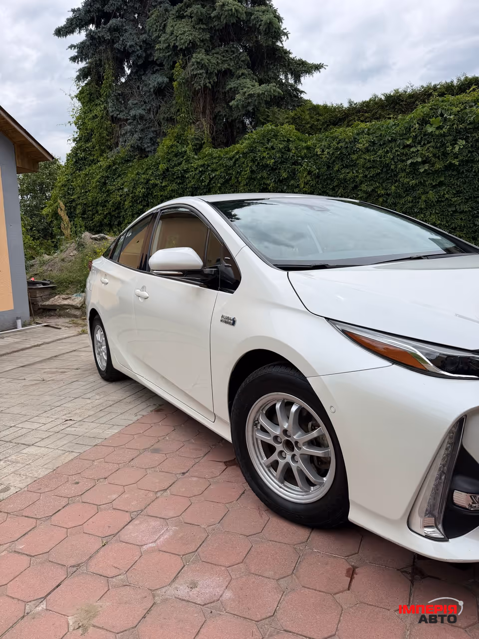 Toyota Prius - фото 4
