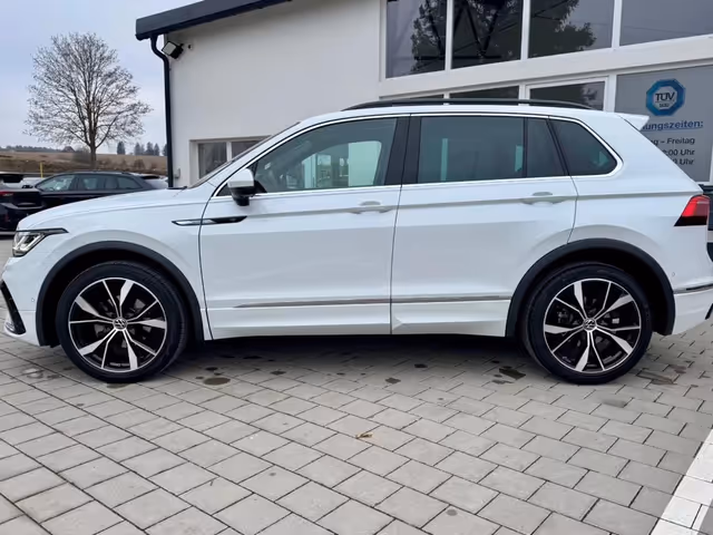Volkswagen Tiguan - фото 4
