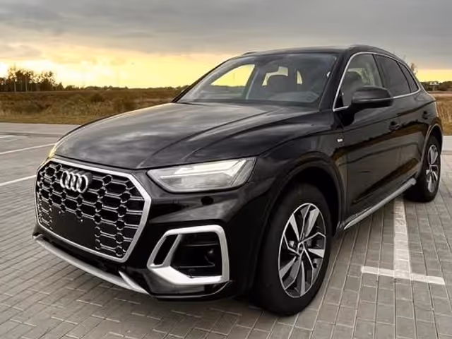 Audi Q5 - фото 1
