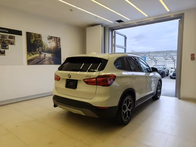 BMW X1 - фото 4