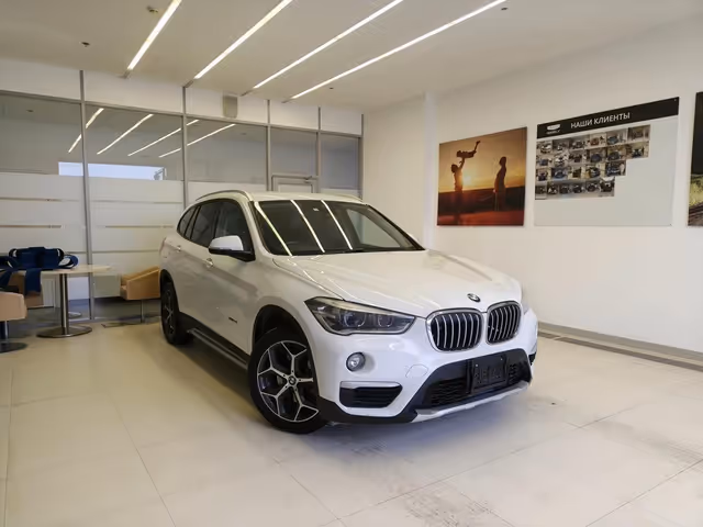 BMW X1 - фото 2