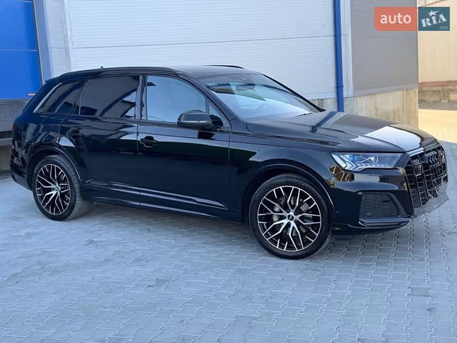 Audi Q7 - фото 3