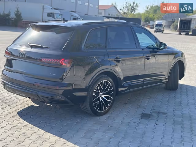 Audi Q7 - фото 4