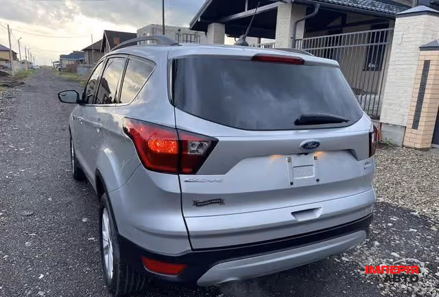 Ford Escape - фото 6