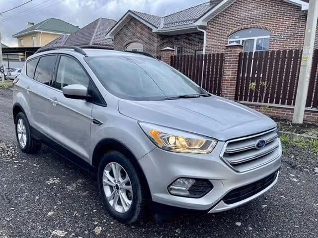 Ford Escape - фото 3