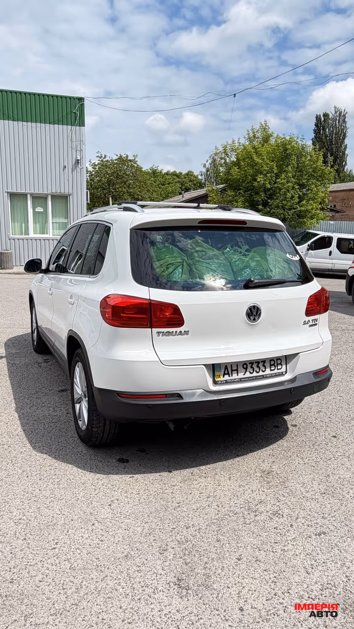 Volkswagen Tiguan - фото 3