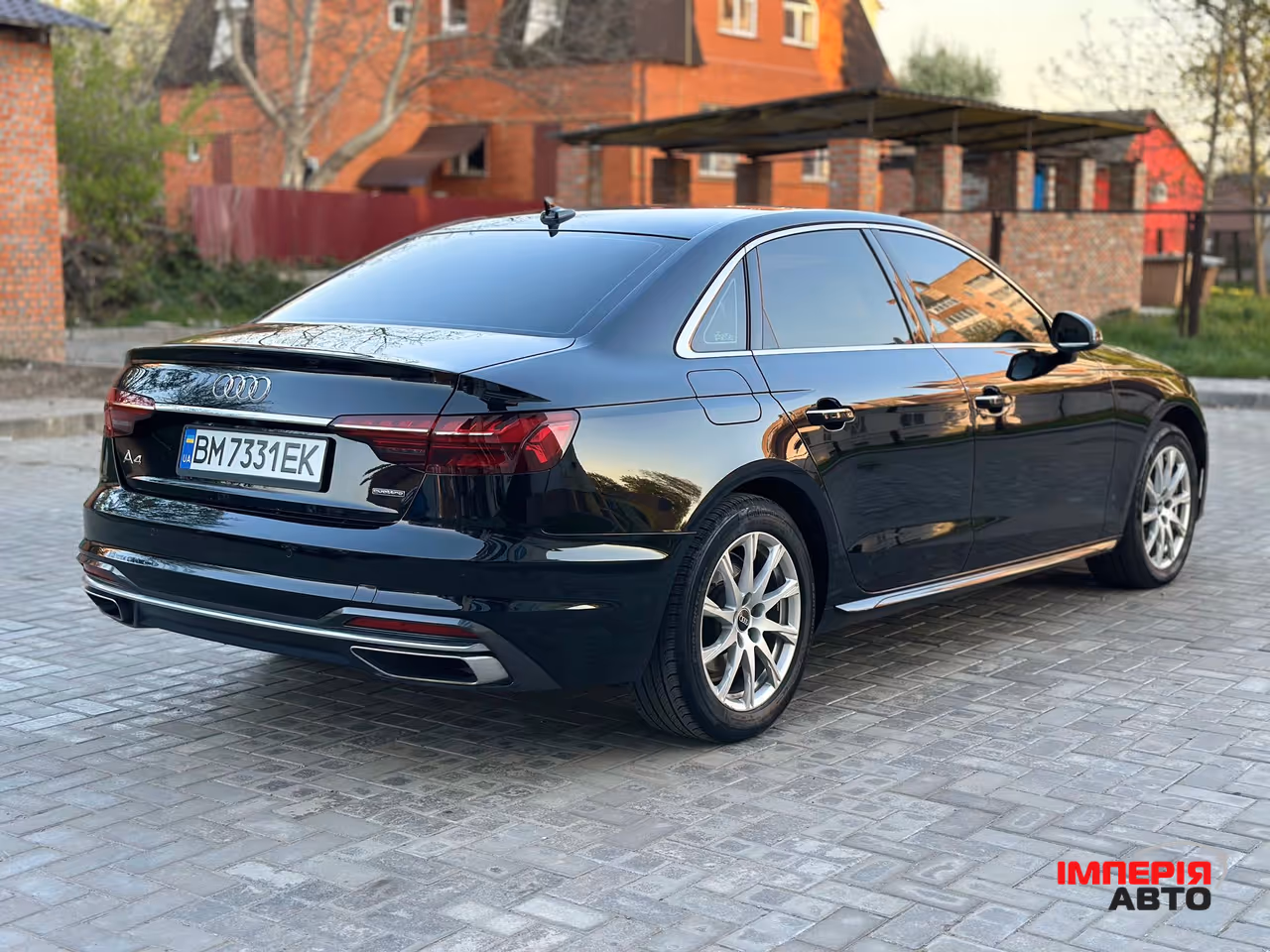 Audi A4 - фото 10