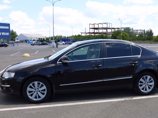Volkswagen Passat - фото 2