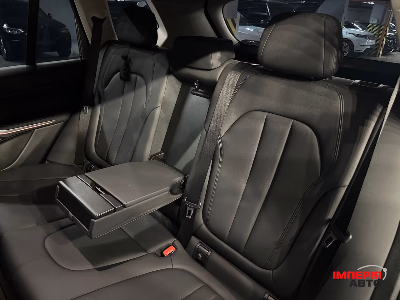 BMW X5 - фото 10