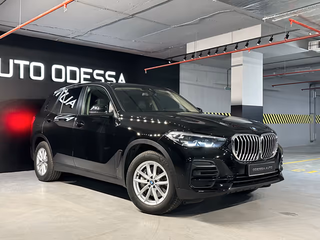 BMW X5 - фото 2