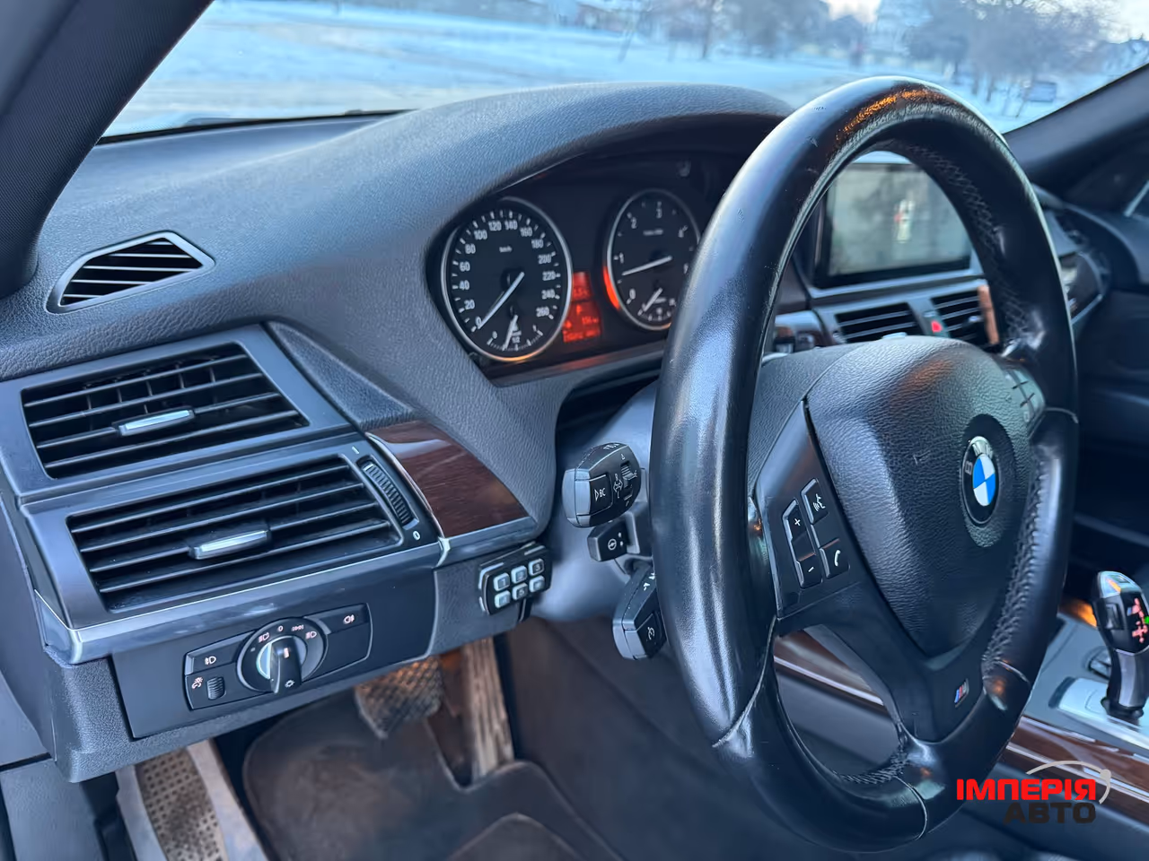 BMW X5 - фото 13