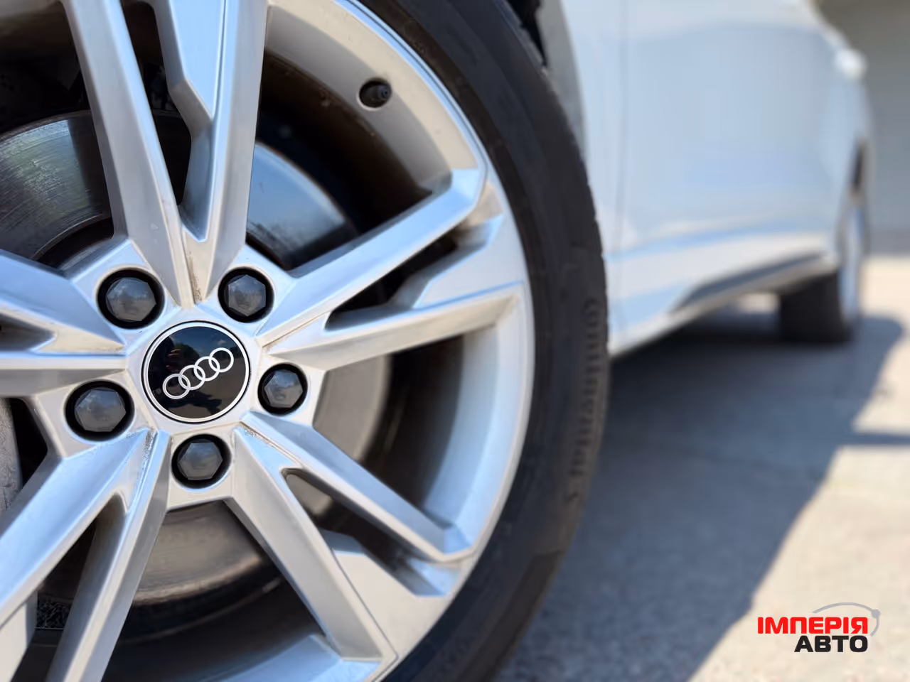 Audi Q3 - фото 4