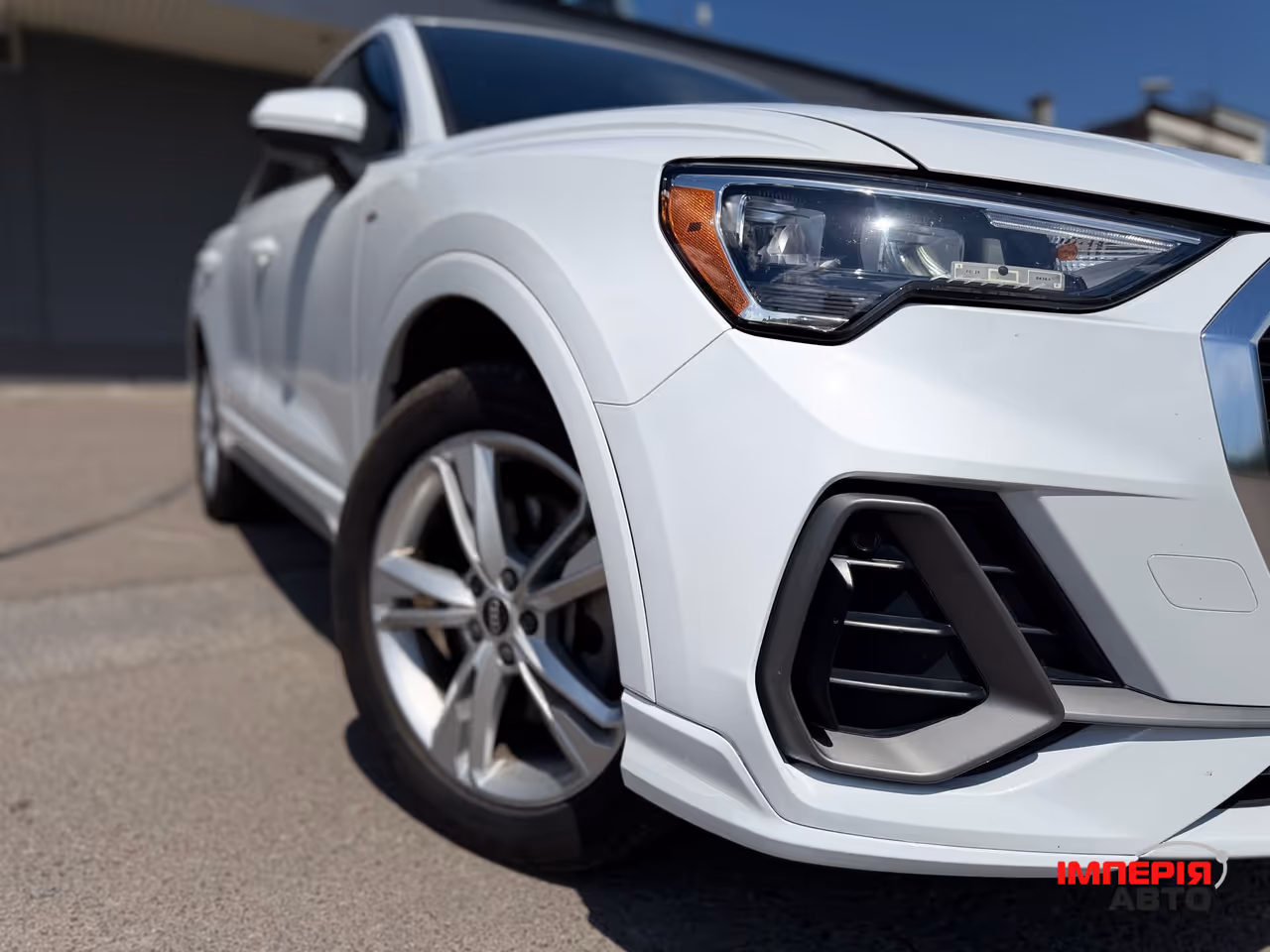 Audi Q3 - фото 7