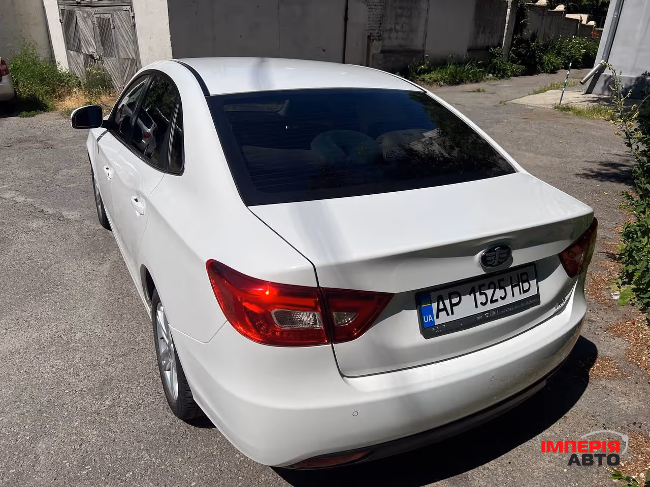 FAW Besturn B30 - фото 2