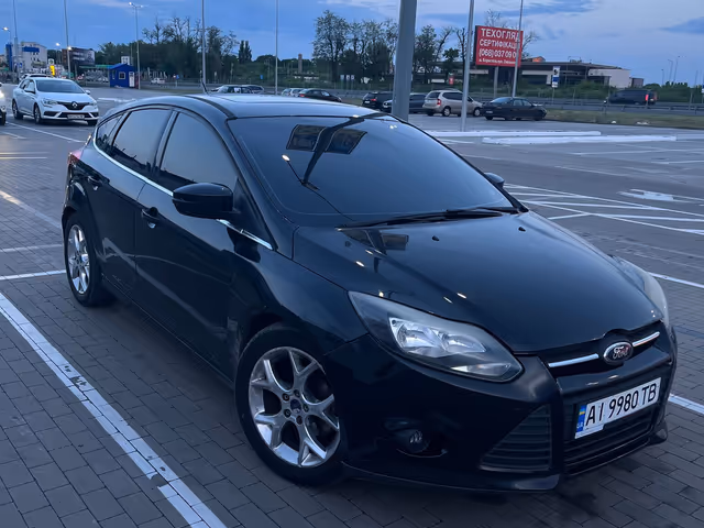 Ford Focus - фото 1
