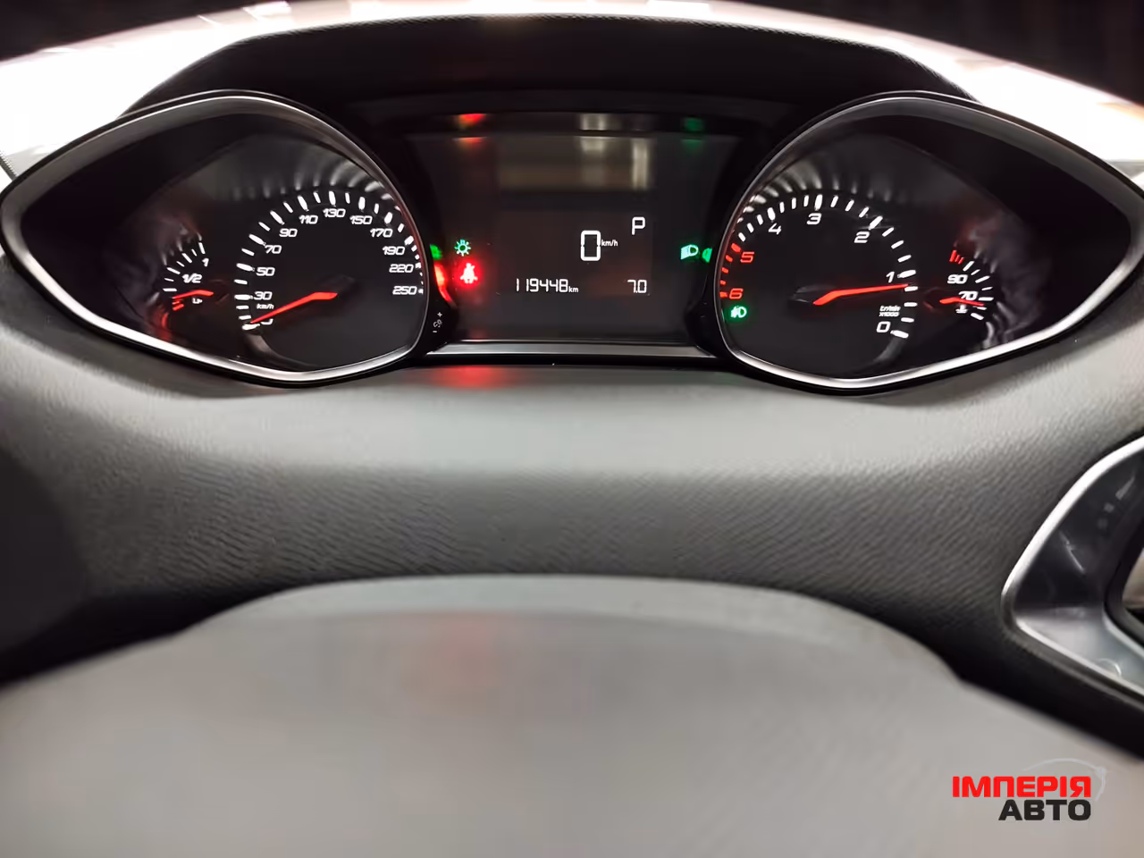 Peugeot 308 - фото 10
