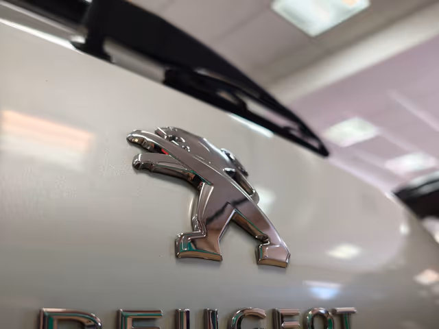 Peugeot 308 - фото 4