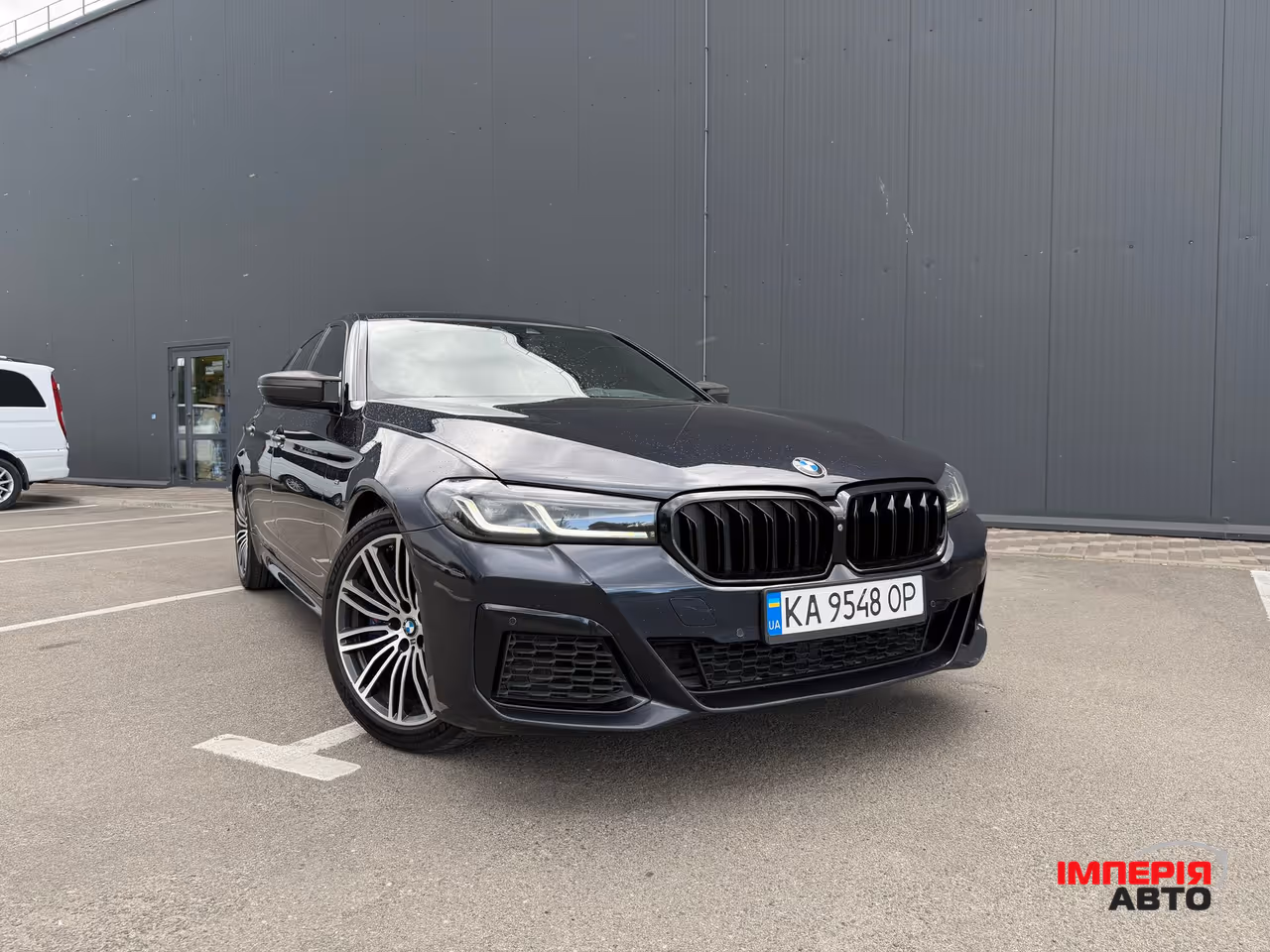 BMW 5 серії - фото 1