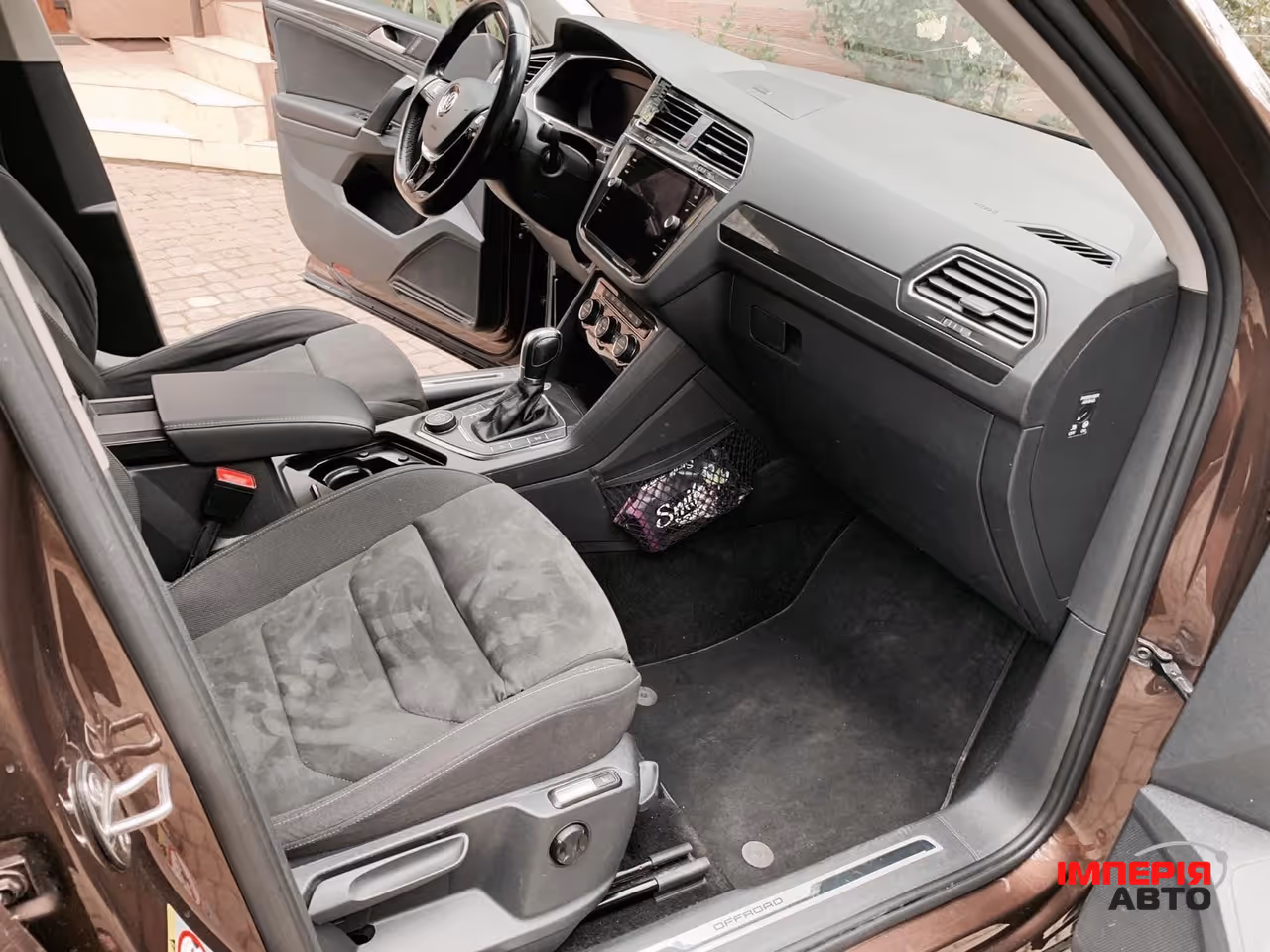 Volkswagen Tiguan - фото 9