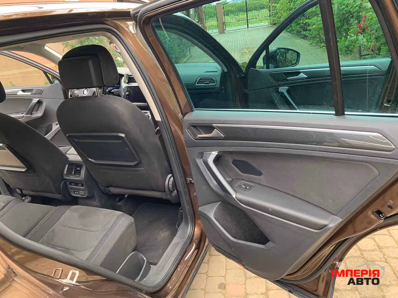 Volkswagen Tiguan - фото 10