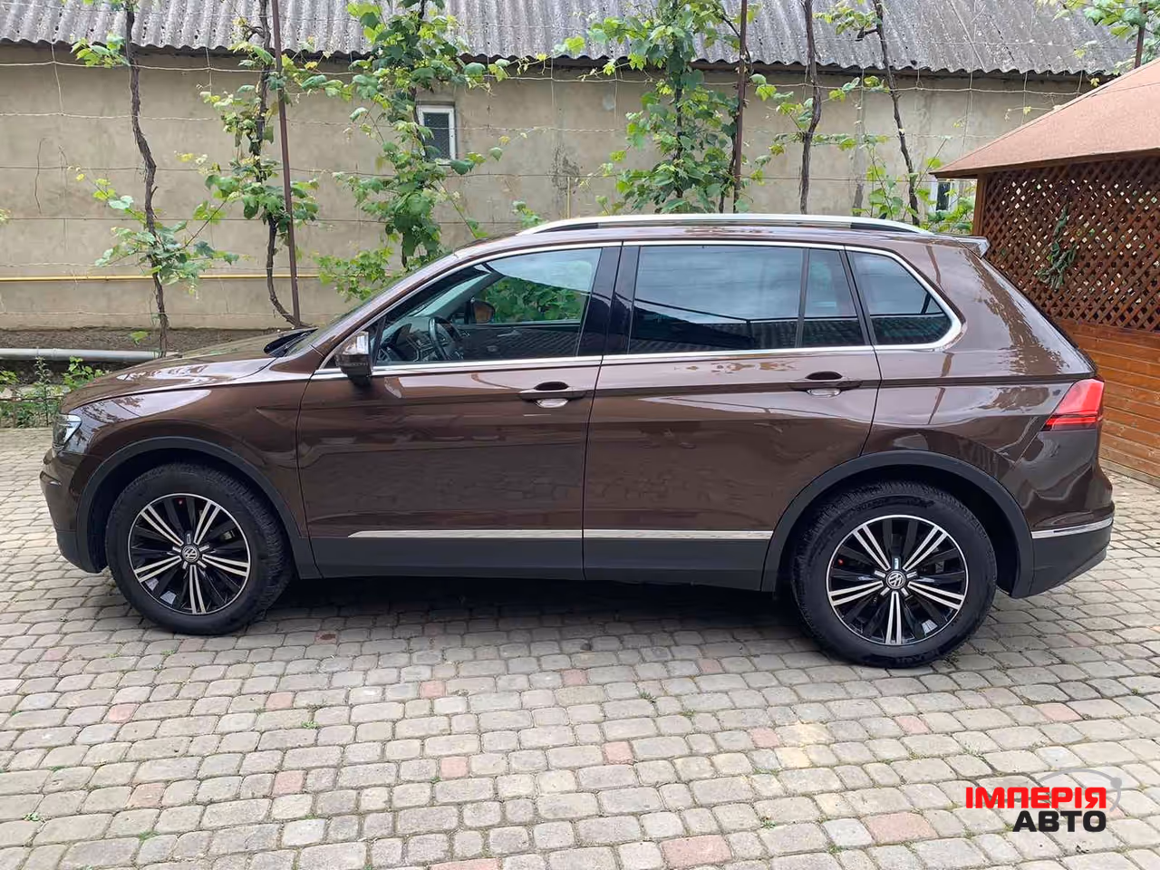 Volkswagen Tiguan - фото 4