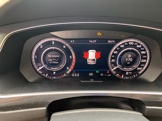 Volkswagen Tiguan - фото 2