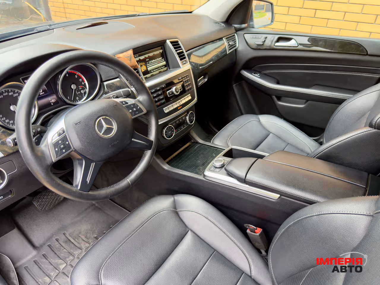 Mercedes-Benz M-Класс - фото 23