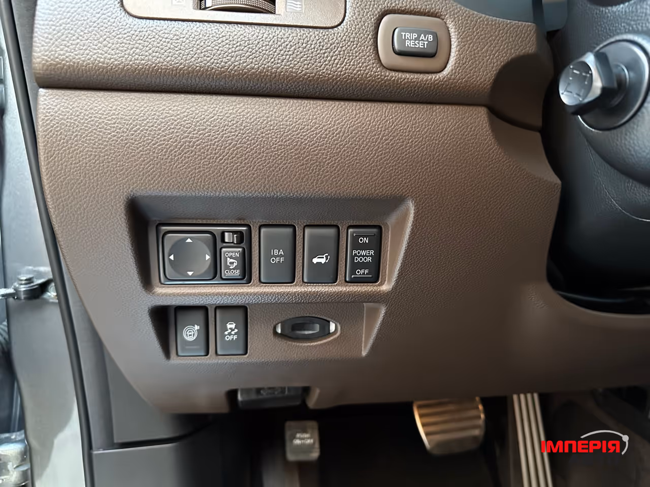 Infiniti QX70 - фото 6