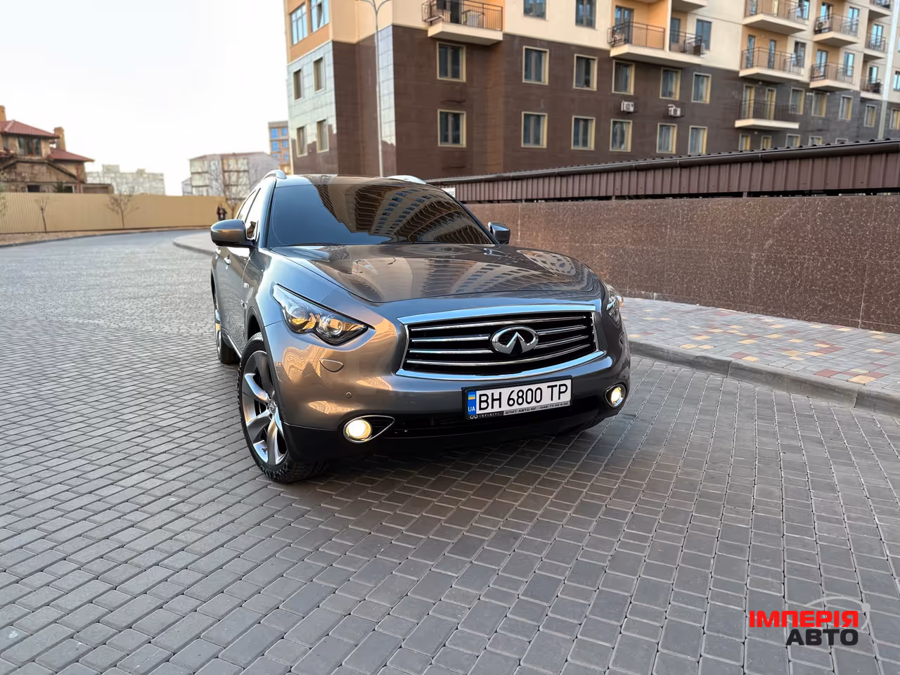 Infiniti QX70 - фото 16